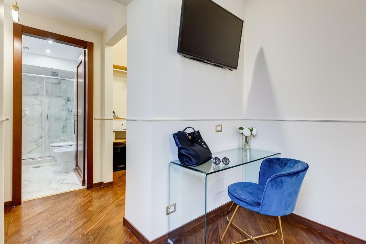 Trevi Private Suites By Premium Suites Collection Rome Exterior photo