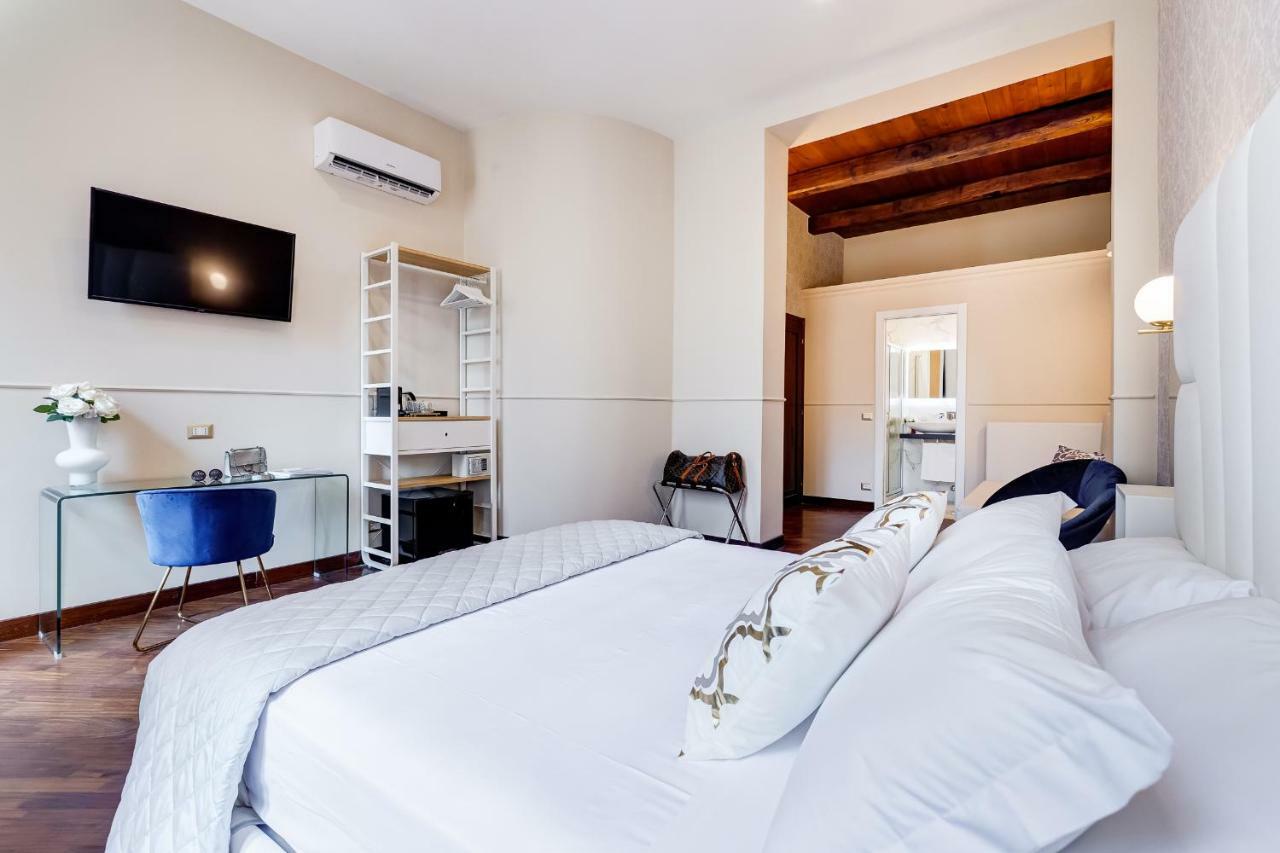 Trevi Private Suites By Premium Suites Collection Rome Exterior photo