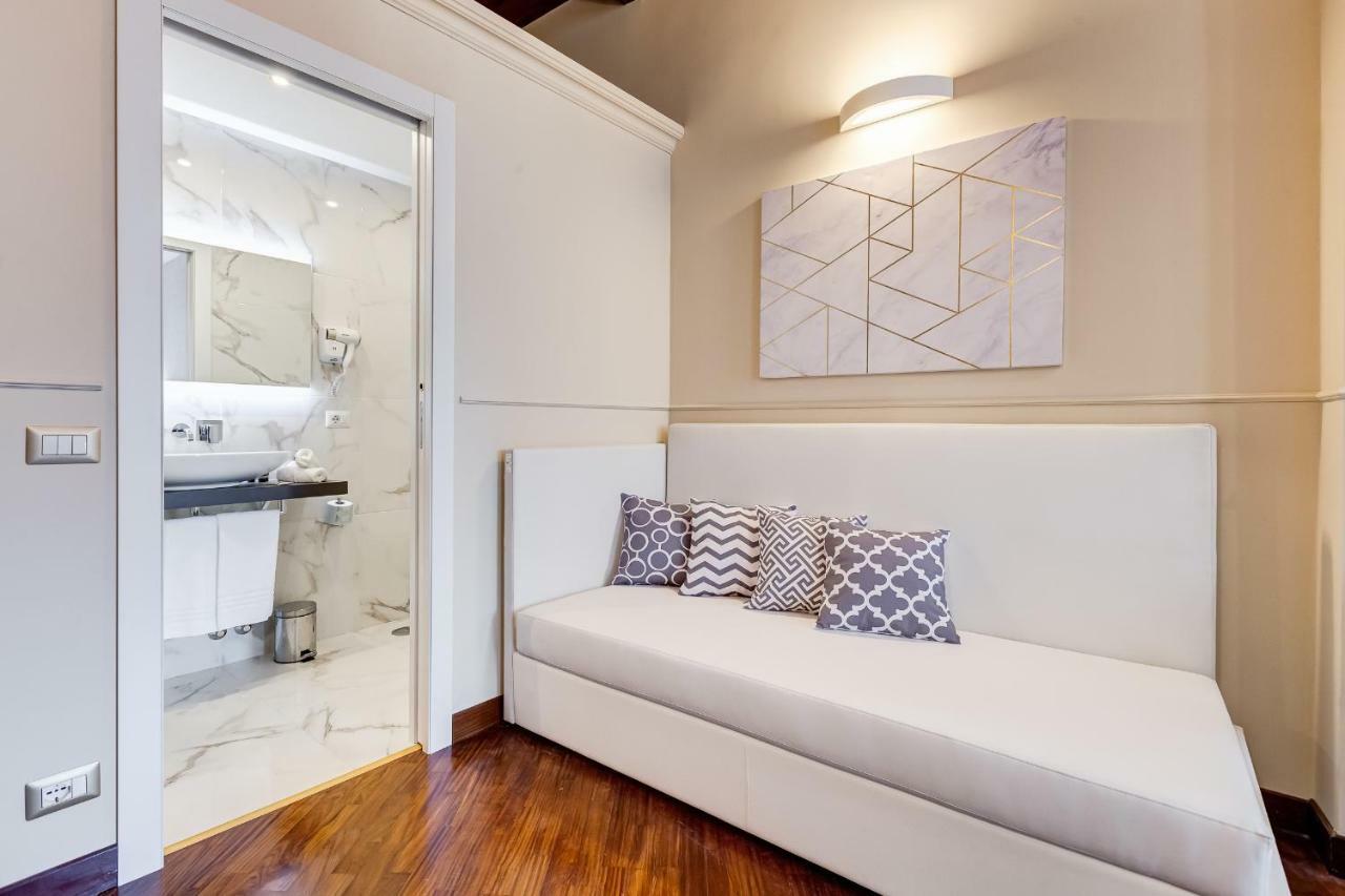 Trevi Private Suites By Premium Suites Collection Rome Exterior photo