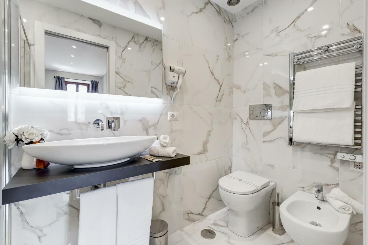Trevi Private Suites By Premium Suites Collection Rome Exterior photo